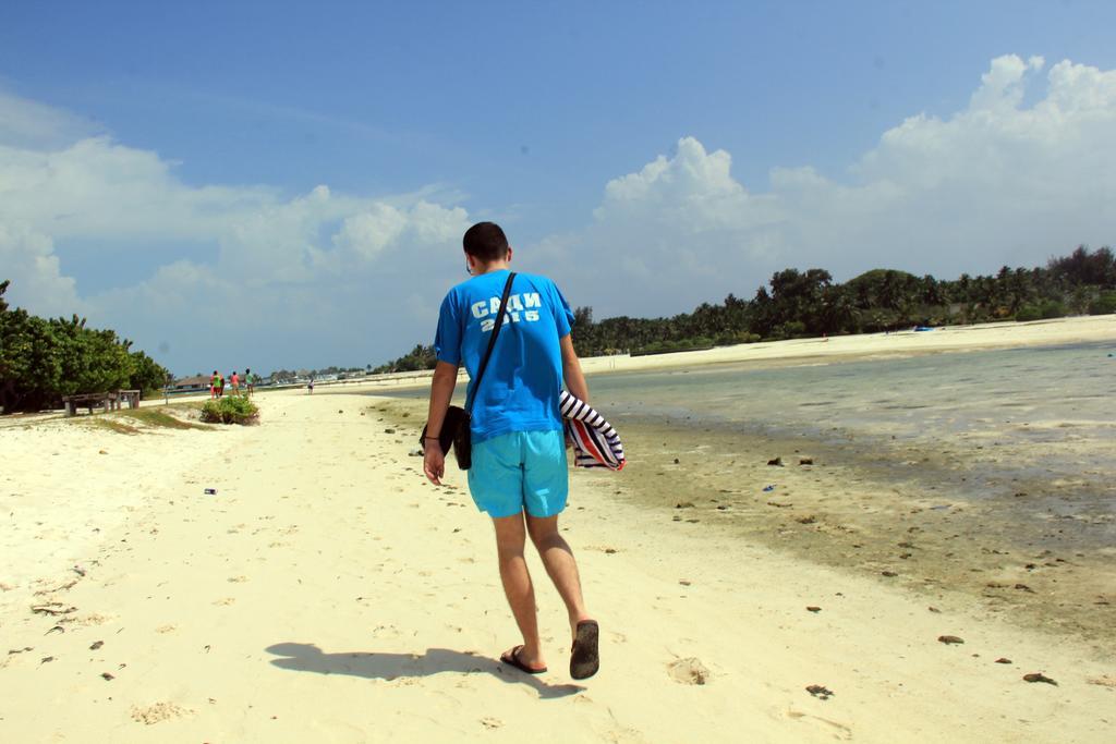 Rip Tide Vacation Inn, K.Guraidhoo Guraidhoo  Eksteriør bilde
