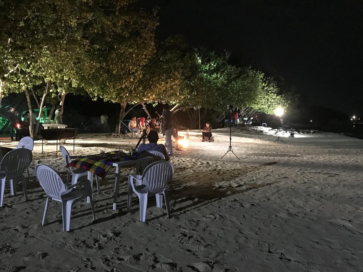Rip Tide Vacation Inn, K.Guraidhoo Guraidhoo  Eksteriør bilde
